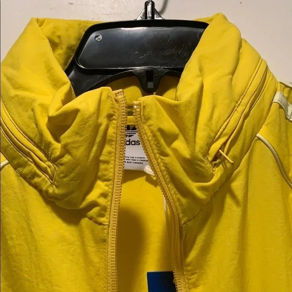 Adidas Originals Jacket Windbreaker Hood Yellow Medium NWT - Picture 5 of 13